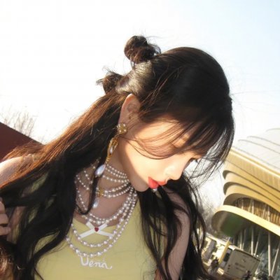 港口的日本姑娘